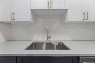 6602 S Mascotte St in Tampa, FL - Foto de edificio - Building Photo