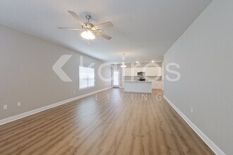 13808 Pinyon Dr in Denham Springs, LA - Building Photo - Building Photo