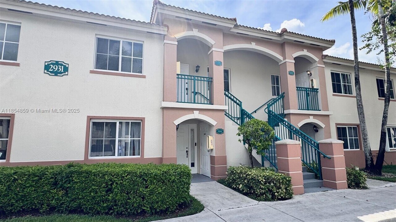 2931 SE 13th Ave in Homestead, FL - Foto de edificio