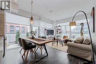 180 Mill St in Toronto, ON - Building Photo