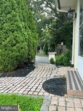 9 Price St in Bala Cynwyd, PA - Building Photo - Building Photo