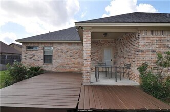 3318 Keefer Loop in College Station, TX - Building Photo - Building Photo