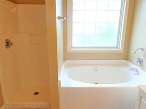 2824 Candlewicke Dr in Spring Hill, TN - Building Photo - Building Photo