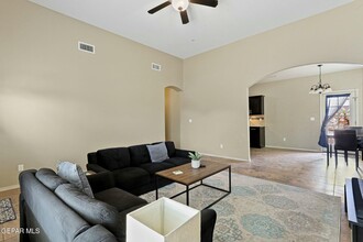 14953 Jerry Armstrong Ct in El Paso, TX - Building Photo - Building Photo