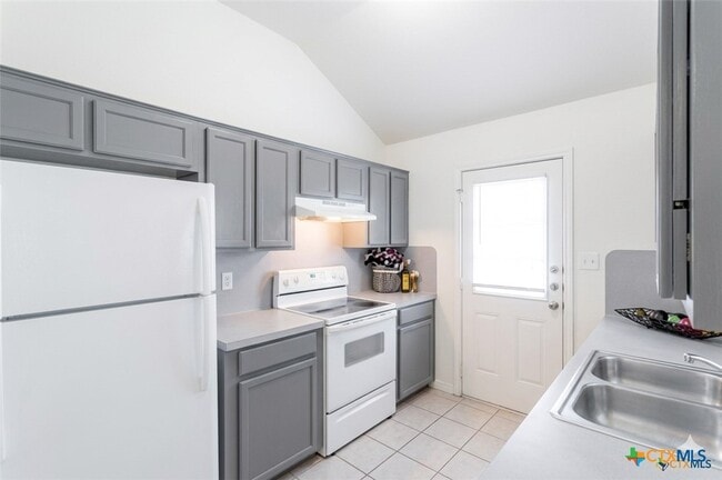 property at 3603 Woodrow Dr