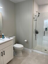 208 Old Colony Ave in Boston, MA - Building Photo - Building Photo