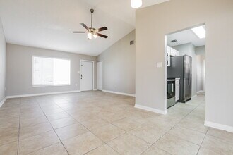 6248 Drucker Cir in Port Charlotte, FL - Foto de edificio - Building Photo