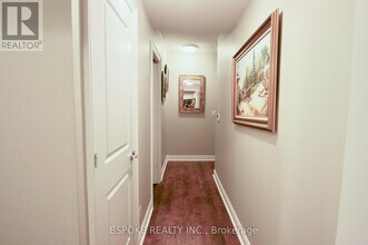 16-3316 Brookers Ln in Toronto, ON - Building Photo - Building Photo