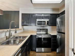 2881 Huntington Blvd, Unit Villa Borgata in Fresno, CA - Foto de edificio - Building Photo