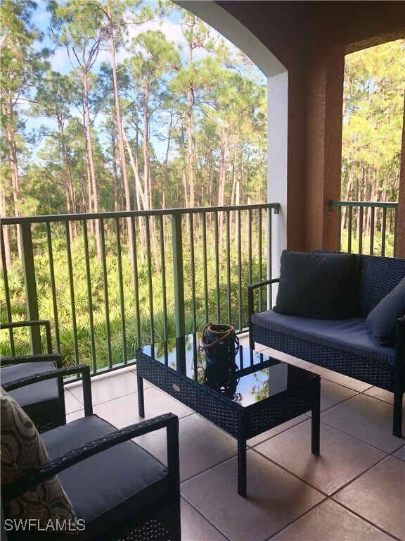 property at 1220 Wildwood Lakes Blvd