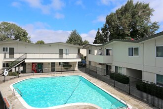 The Mark in Hayward, CA - Building Photo - Building Photo