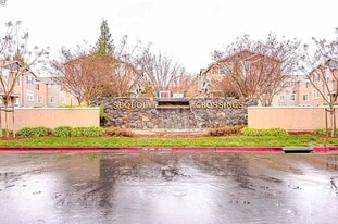 37421 Glenbrook Ter in Fremont, CA - Building Photo