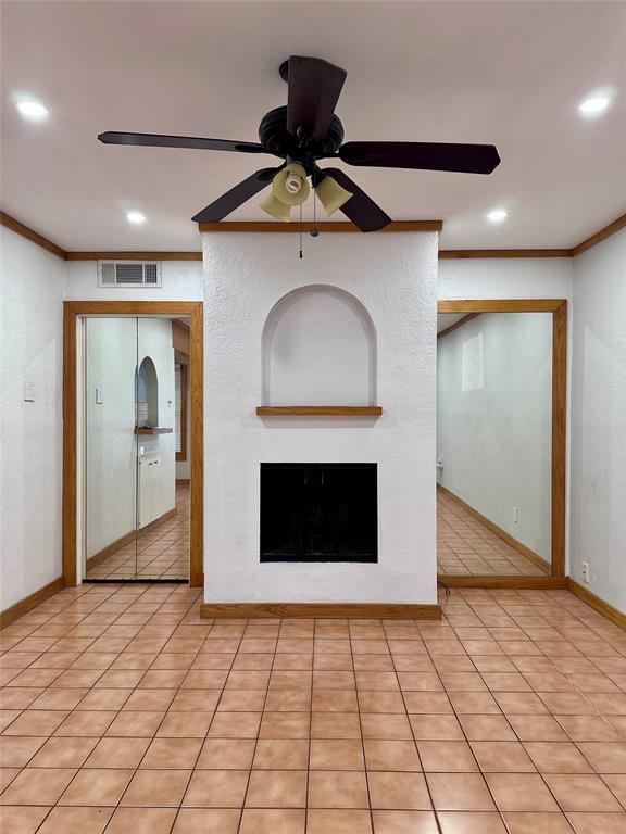 property at 505 W 7th St