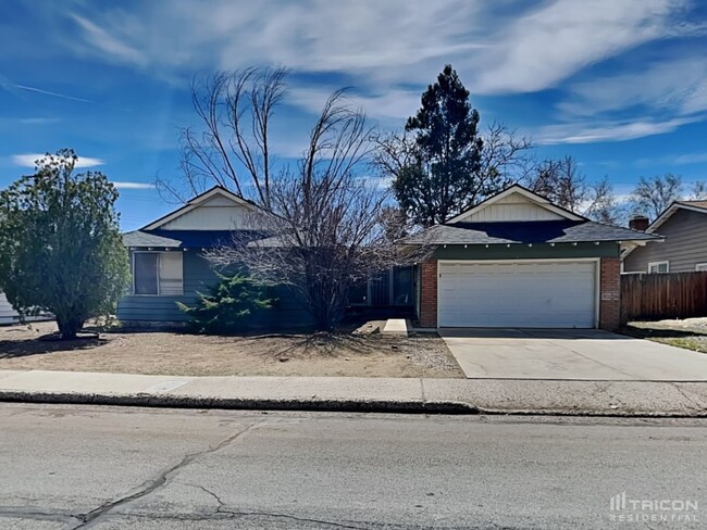 1645 Vance Wy