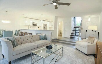 819 Windermere Way in Palm Beach Gardens, FL - Building Photo - Building Photo