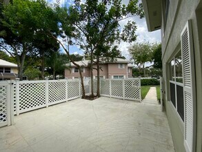 1919 Stratford Way in West Palm Beach, FL - Building Photo - Building Photo