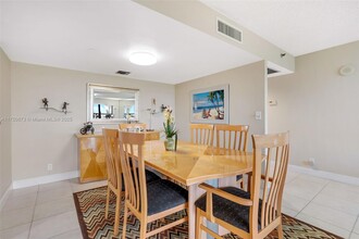 3200 Port Royale Dr N in Fort Lauderdale, FL - Foto de edificio - Building Photo