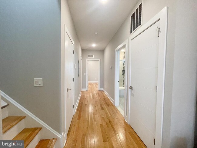 1636 Cambridge St-Unit -C in Philadelphia, PA - Building Photo - Building Photo