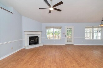 30894 Pinyon Dr in Spanish Fort, AL - Foto de edificio - Building Photo