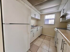 1820 N Congress Ave in West Palm Beach, FL - Building Photo - Building Photo