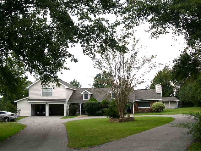 High End Rentals (3) in Gulfport, MS - Foto de edificio - Building Photo