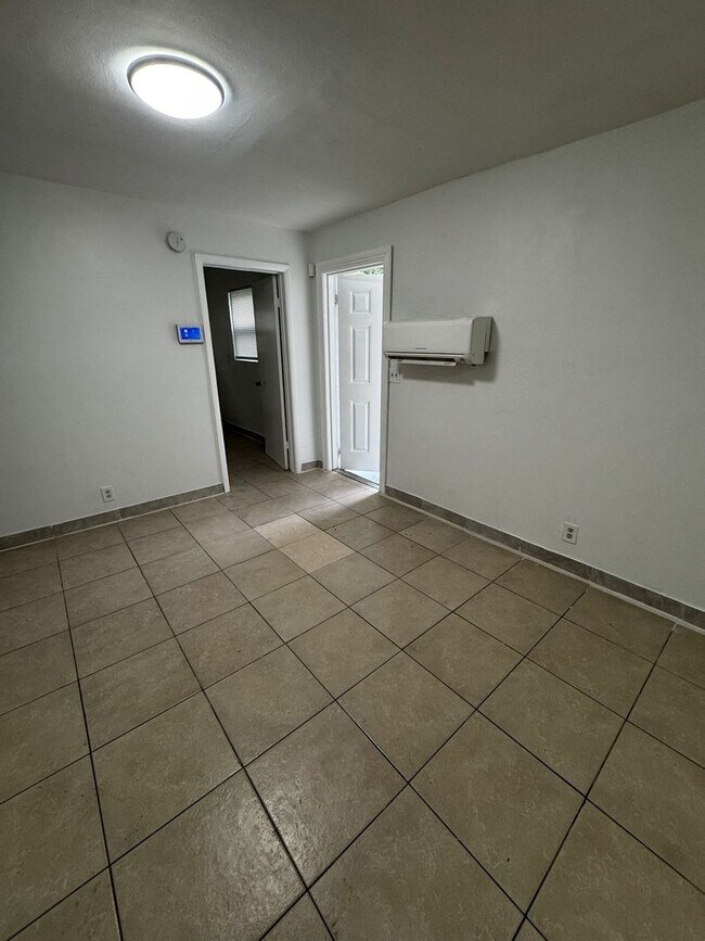 1104 State St in West Palm Beach, FL - Building Photo - Building Photo