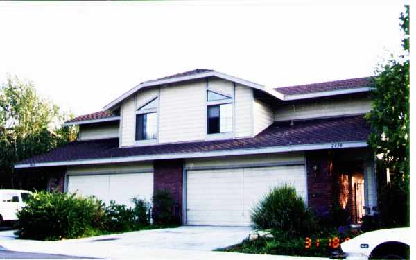 2438-2442 Chiquita Ln in Thousand Oaks, CA - Building Photo - Building Photo