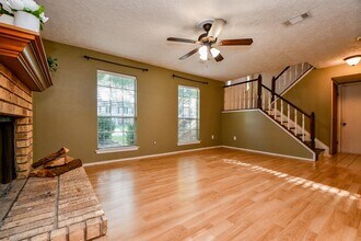 1218 Briarmead Dr in Richmond, TX - Building Photo - Building Photo