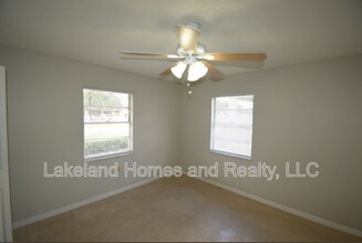 117 Leelon Rd in Lakeland, FL - Building Photo - Building Photo