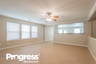 18211 Hammondsport Ln in Cypress, TX - Foto de edificio - Building Photo