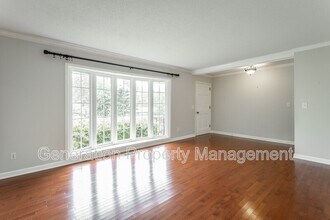 7110 Genoa Dr in Chattanooga, TN - Building Photo - Building Photo