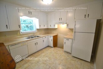 9015 Sumit Wood Dr NW in Kennesaw, GA - Building Photo - Building Photo