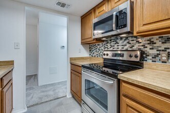 4535 N O'Connor Rd in Irving, TX - Building Photo - Building Photo