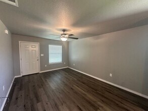 2303 A Duntov Dr in Temple, TX - Building Photo - Building Photo
