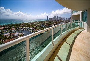 20201 E Country Club Dr, Unit # 2806/07 in Aventura, FL - Building Photo