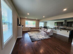 3921 174th Pl SE in Bothell, WA - Building Photo - Building Photo