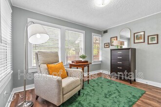411 Baker in Waco, TX - Building Photo - Building Photo