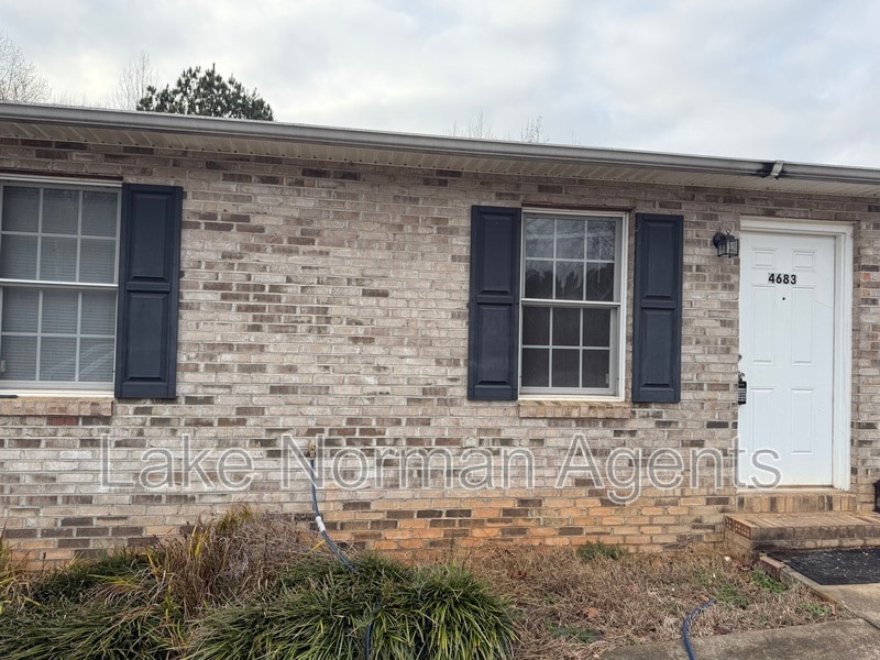 4683 Grassy Creek Rd in Denver, NC - Building Photo