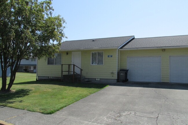 property at 482-496 W Victoria Ave