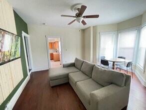 18 Otsego St in Oneonta, NY - Foto de edificio - Building Photo