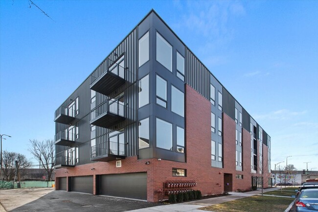 property at 3953 W Dakin St
