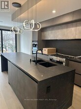 369 Millwood Rd in Toronto, ON - Building Photo - Building Photo