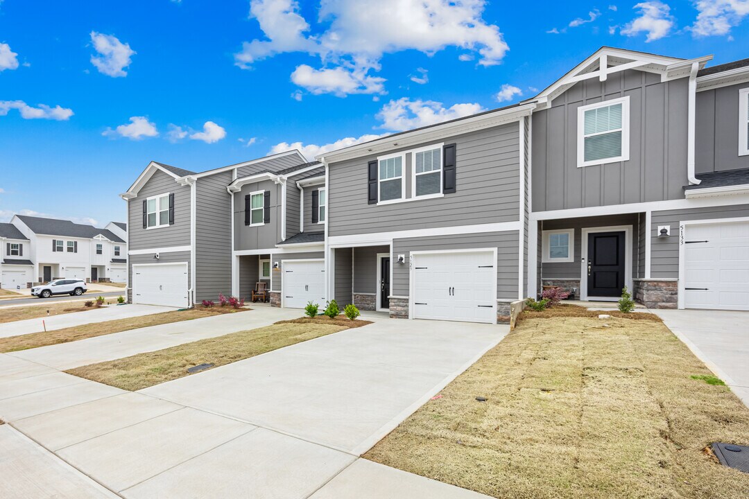 5123 Brailey Cir in Kannapolis, NC - Foto de edificio