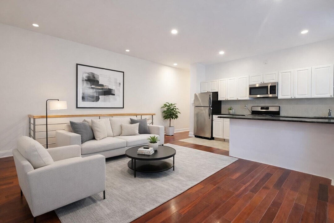 270 Fort Washington Ave in New York, NY - Building Photo