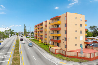 Flagler Sixty Condominiums in Miami, FL - Building Photo - Building Photo