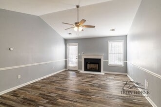 345 Spring Lake Ct in Athens, GA - Building Photo - Building Photo