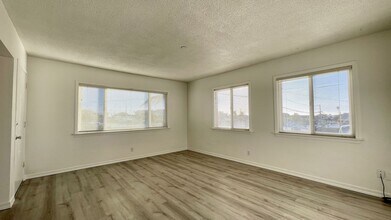 301 Atlantic City Ave in Grover Beach, CA - Building Photo - Building Photo