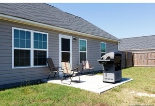 476 Blackhawk Lane in Raeford, NC - Building Photo - Building Photo