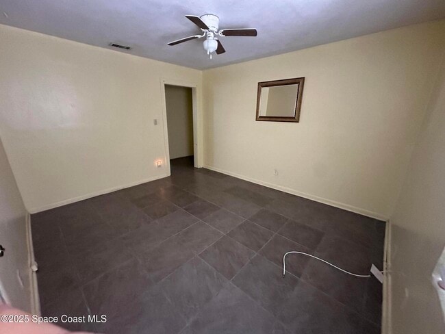 1057 S Deleon Ave in Titusville, FL - Building Photo - Building Photo