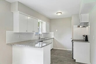 5815 Effingham Dr in Houston, TX - Building Photo - Building Photo